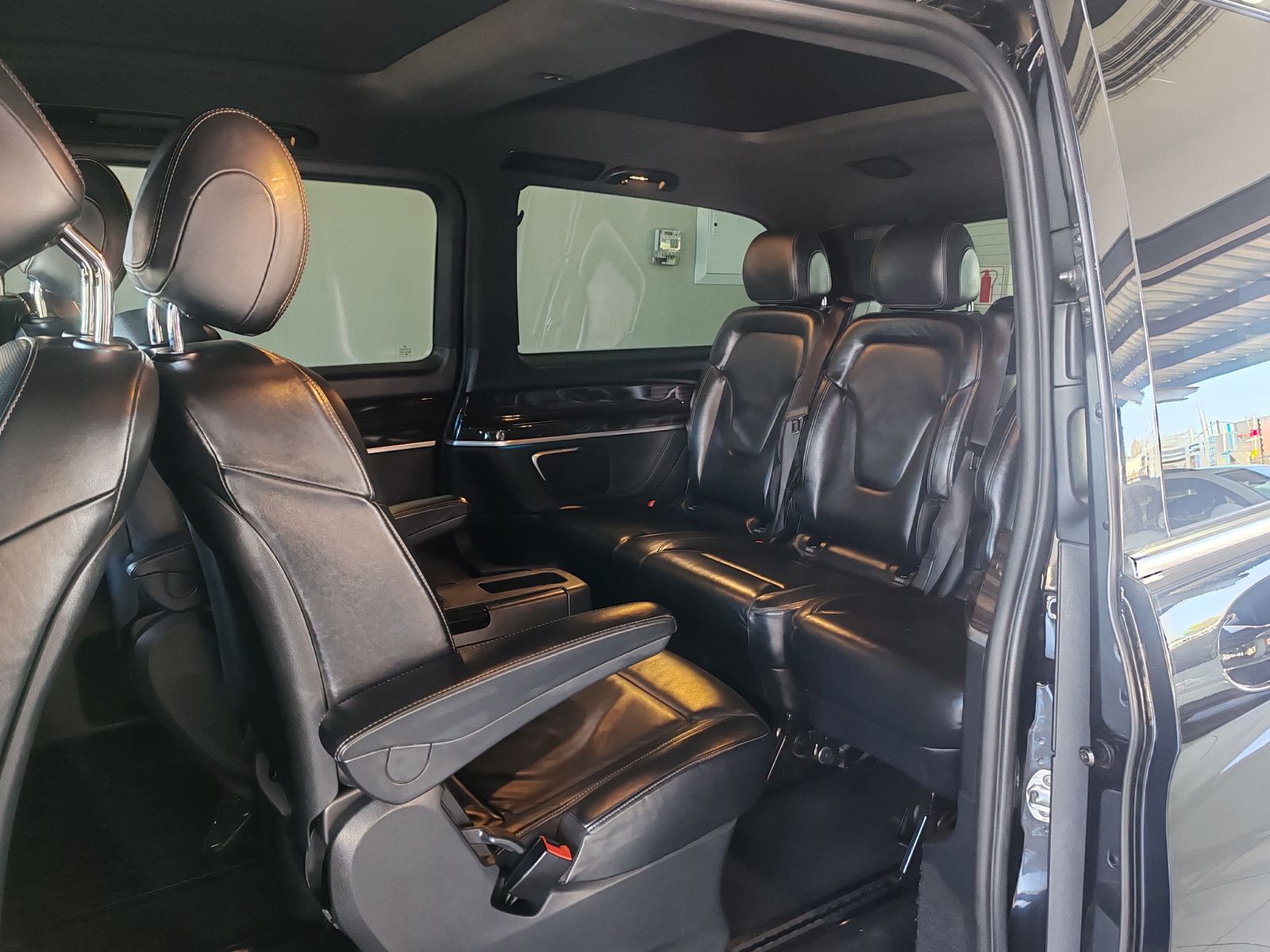 Mercedes-Benz V-Class V250